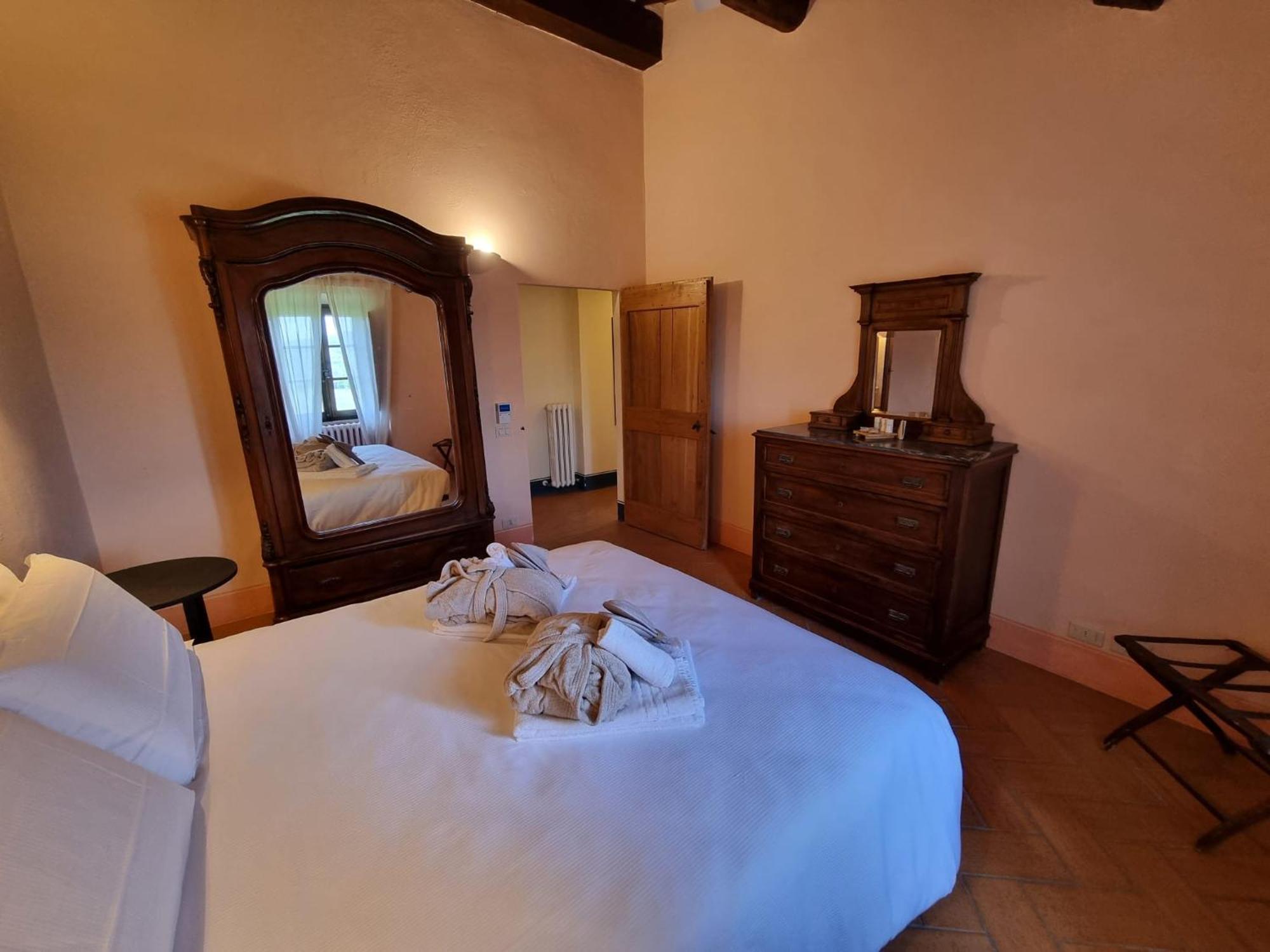 Agriturismo Le Sorbelle D'Orcia Con Piscina Пиенца Екстериор снимка