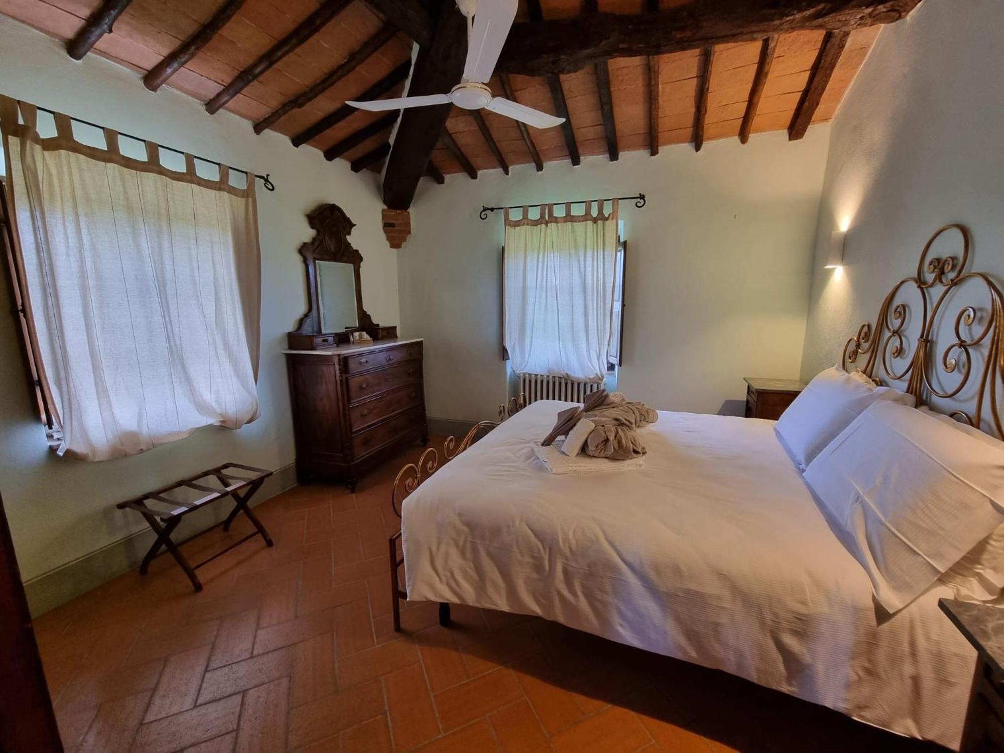 Agriturismo Le Sorbelle D'Orcia Con Piscina Пиенца Екстериор снимка