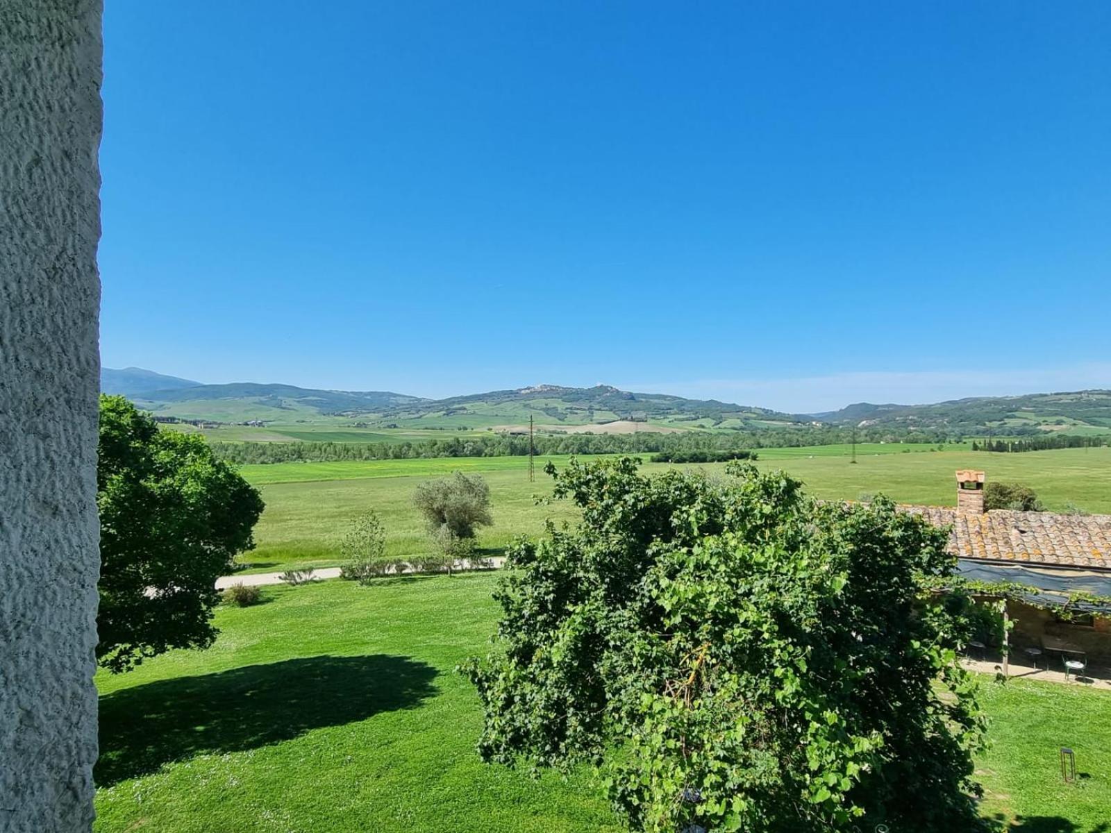 Agriturismo Le Sorbelle D'Orcia Con Piscina Пиенца Екстериор снимка