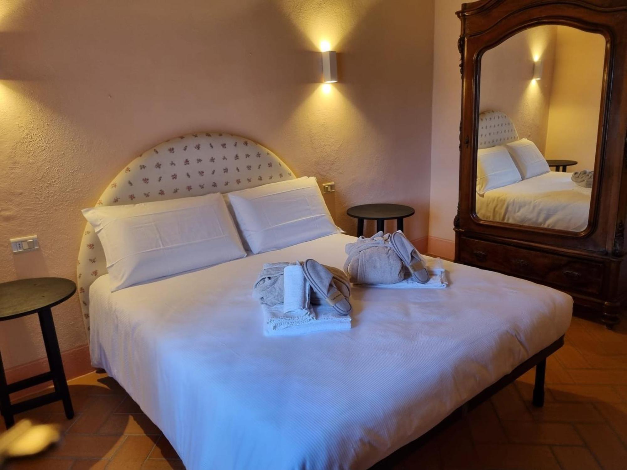 Agriturismo Le Sorbelle D'Orcia Con Piscina Пиенца Екстериор снимка